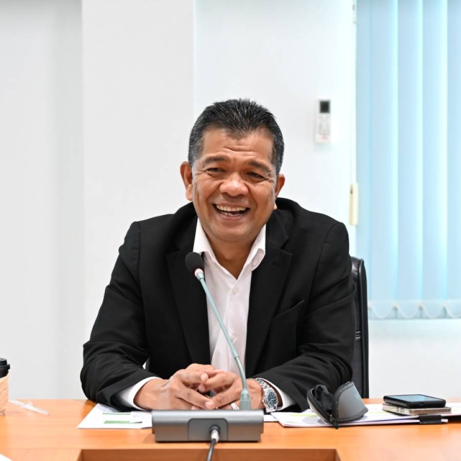 รอธ.รักษ์ไทย งามภักดิ์ มอบนโยบายการปฏิบัติงานแก่สำนักพัฒนาพันธุ์สัตว์